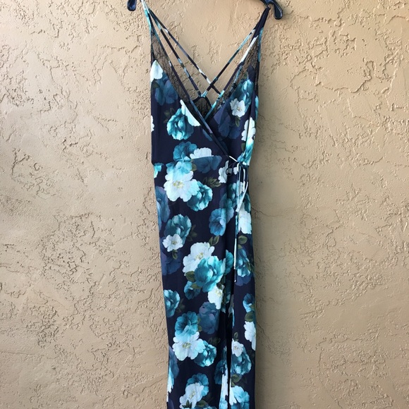 Adelyn Rae Jasmine Floral Print Wrap Maxi Dress - Picture 1 of 7